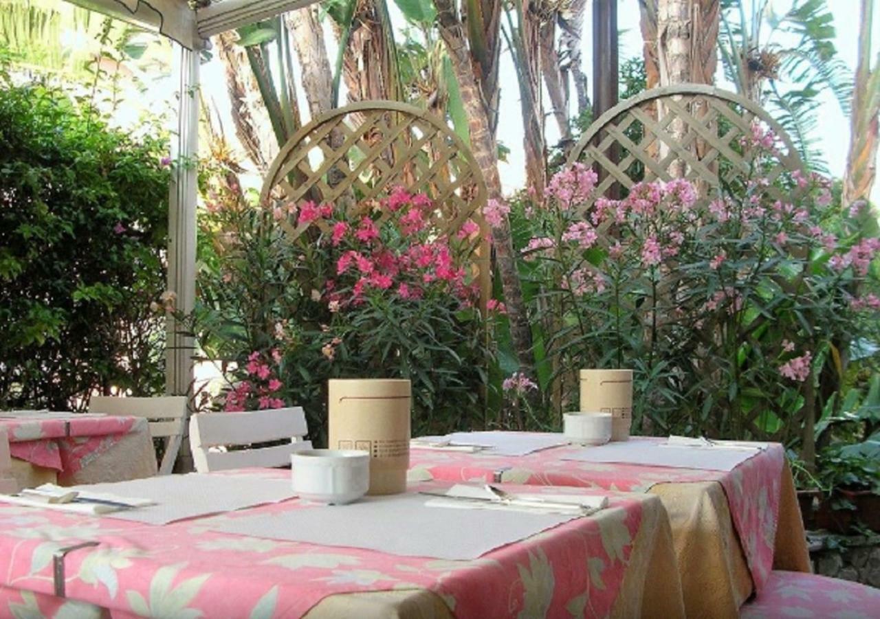 Hotel Della Punta 보르디게라 외부 사진